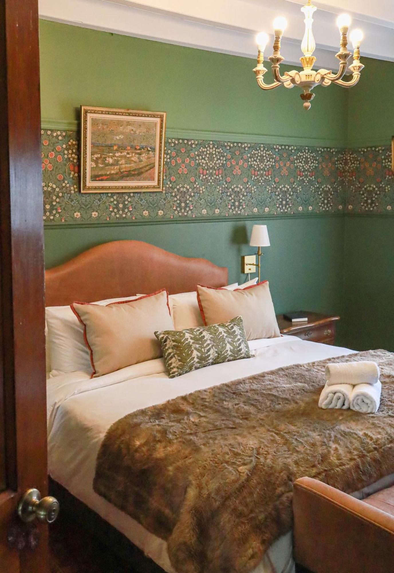 リーネンダル Portland Manor Bed & Breakfast エクステリア 写真