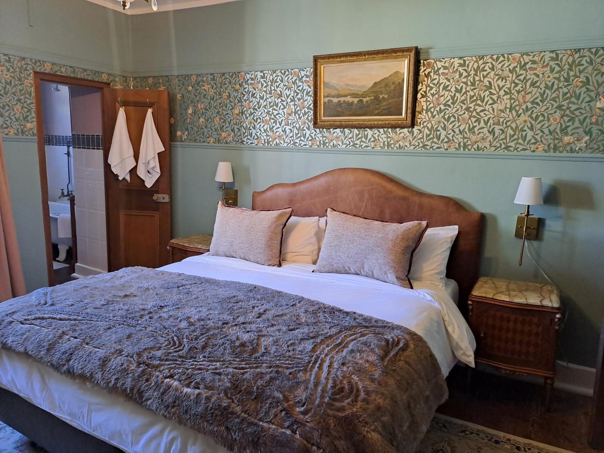 リーネンダル Portland Manor Bed & Breakfast エクステリア 写真